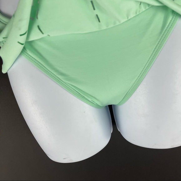 L*Space Women’s Green Skirt Bikini Bottom - Picture 2 of 9